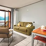 Lario View Apartment *